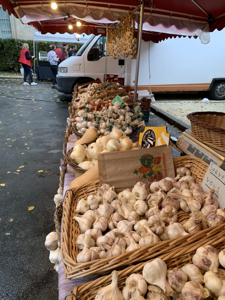 Display of garlic at a French market
