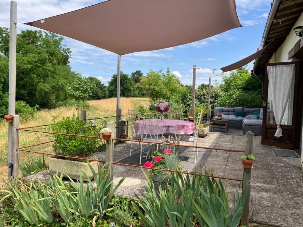 Charming gîte with pool in tranquil rural area of South Charente